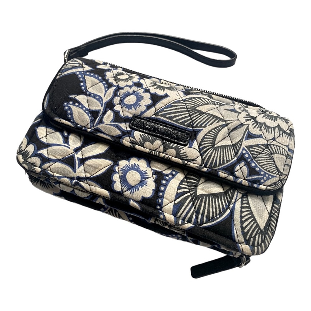 Vera Bradley floral wristlet